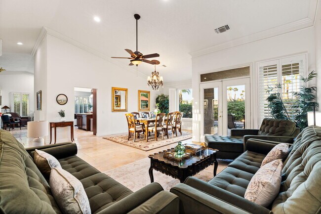 Building Photo - 370 Cypress Point Dr