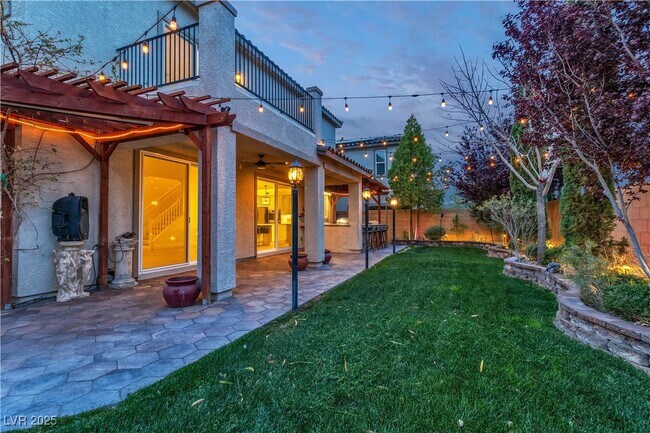 Building Photo - 10988 Wonder Hills St