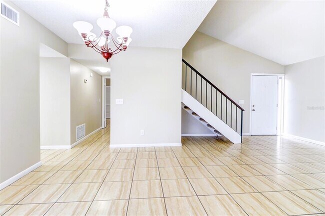 Building Photo - 10315 Fernbrook Ln