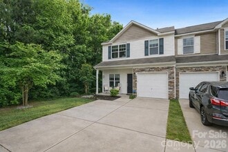 Building Photo - 3- Bedroom Corner Townhome In University City w/ Garage