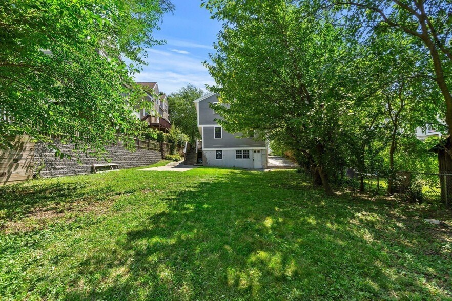 Building Photo - 94 North St