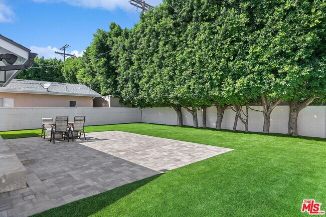 Building Photo - 12849 Tiara St