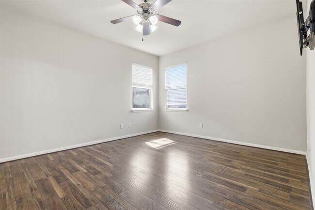 Building Photo - 8911 Headstall Dr