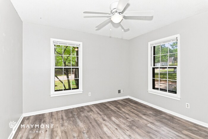 Building Photo - 106 Parlock Cir
