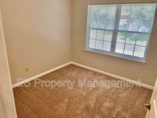 Building Photo - 933 Washington Cove Way