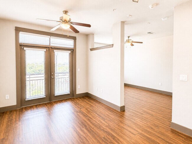 Building Photo - 2910 Milam St