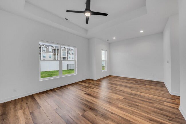 Building Photo - Modern Duplex with Spacious Design & Upsca...