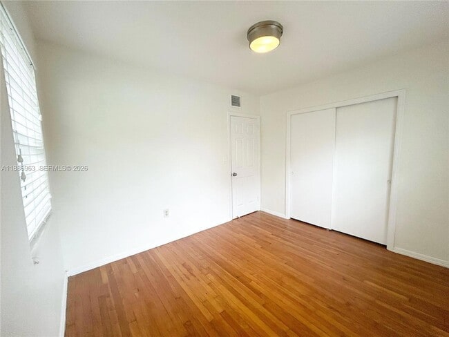 Building Photo - 7865 SW 57th Ave