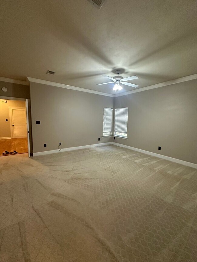 Building Photo - Killearn Pebble Creek HOA Community 2/2 Si...