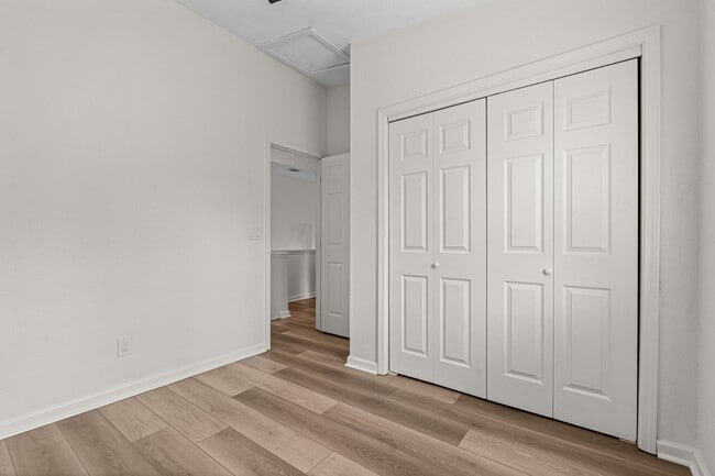 Building Photo - 112 Kristine Blvd