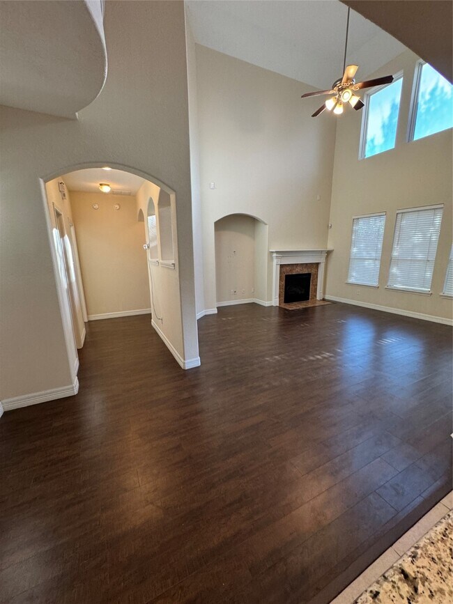 Building Photo - 6003 Marble Hollow Ln