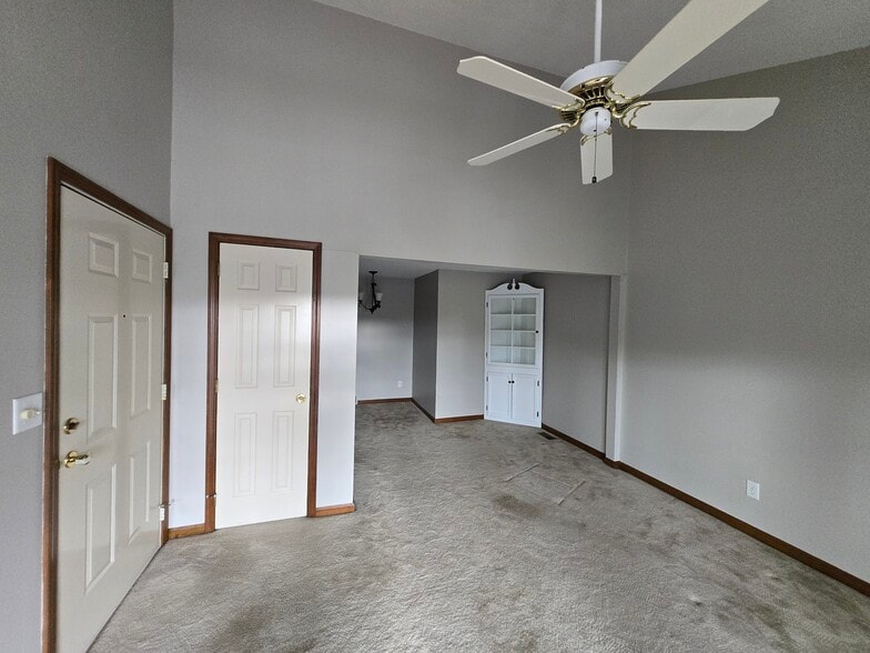 Primary Photo - 4609 Chestnut Ridge Rd