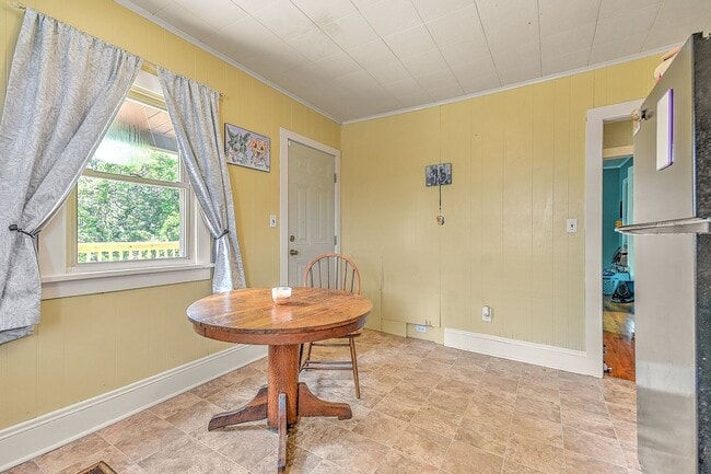 Building Photo - Charming 2BR House in Kingsport
