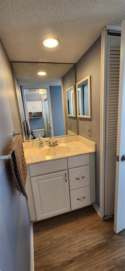 Building Photo - Great views from this fully furnished condo on the Indian River!