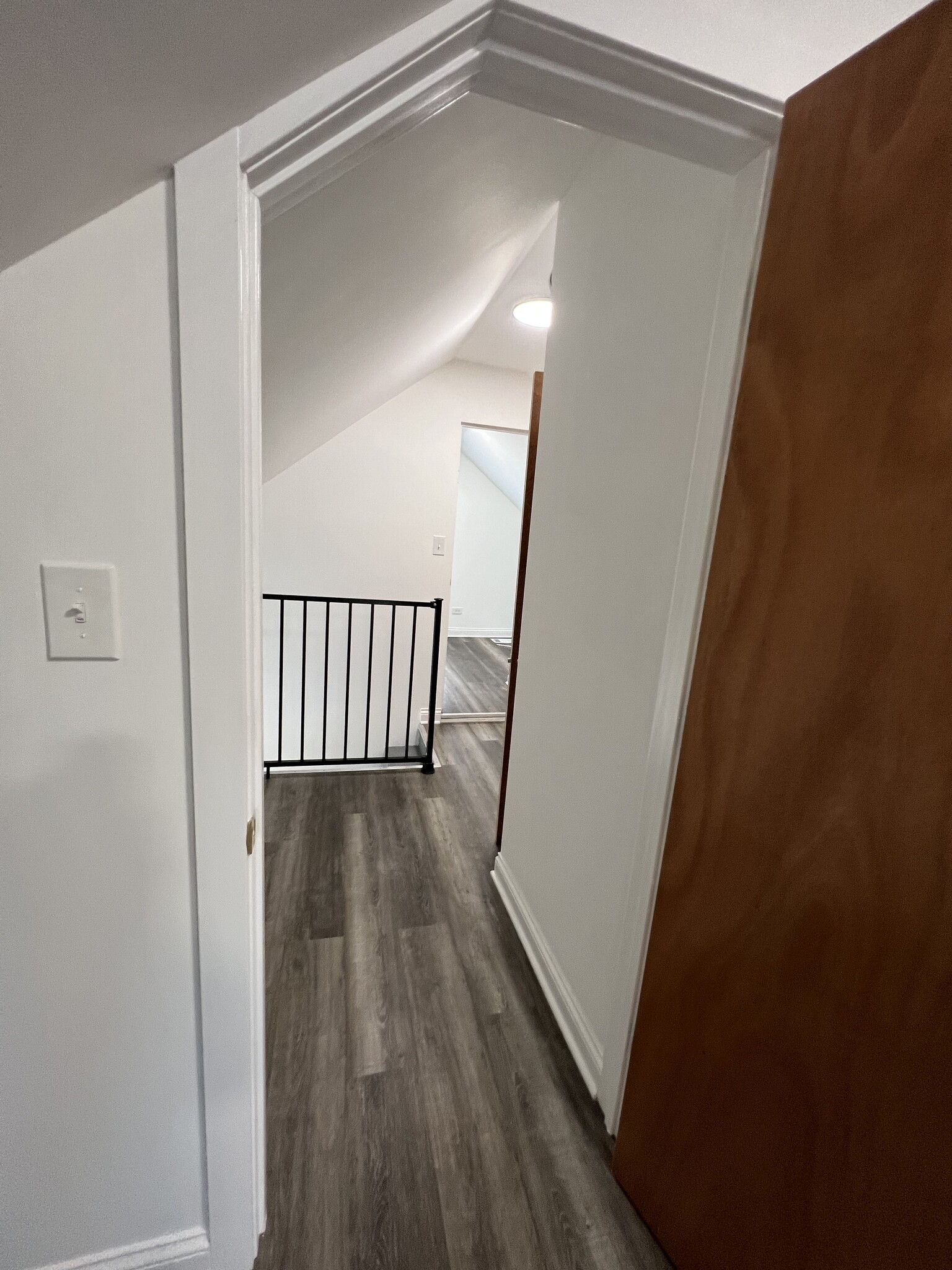 view into hallway, from large br - 5524 N Mont Clare Ave