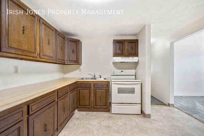 Building Photo - 9234 Niemel Dr