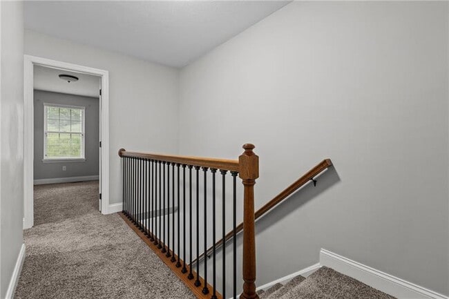 Building Photo - 567 Chesnic Dr