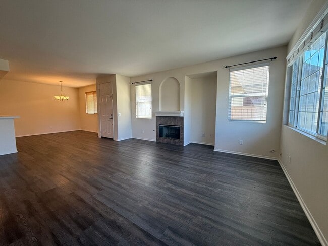 Building Photo - Beautiful Otay Ranch Home with Spacious Floor Plan and Private Backyard