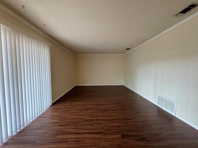 Building Photo - 5905 Burrough Dr