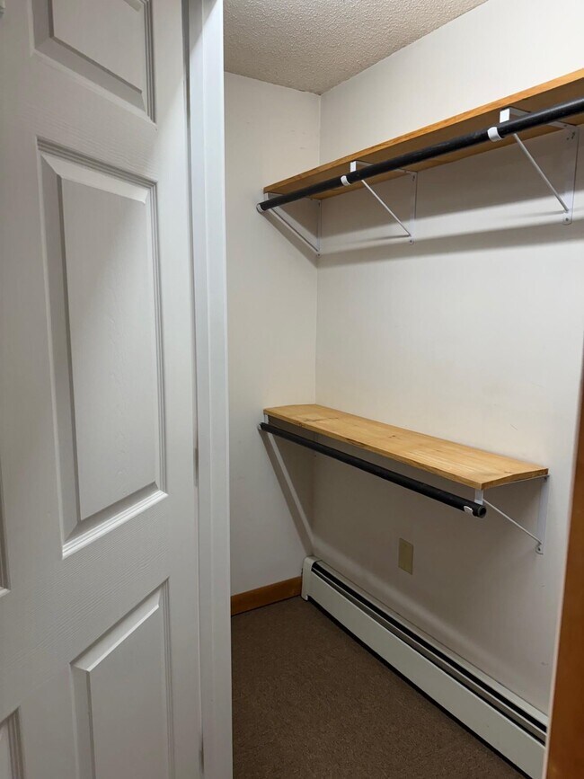 Building Photo - 1187 New Hampshire Rte 175