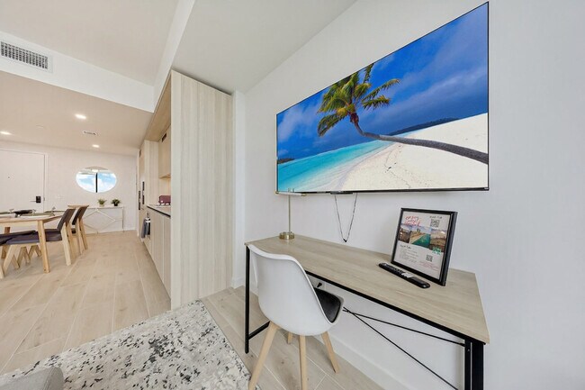 Building Photo - 40 NW 3rd St