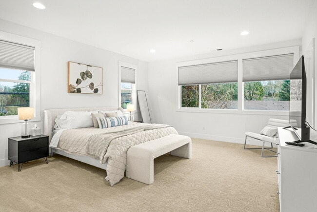 Building Photo - 5891 SW 67th Pl