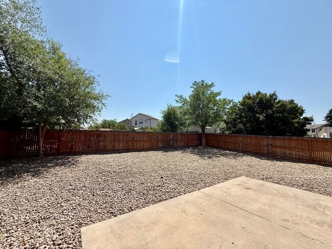 Building Photo - 4631 Fencer Rd
