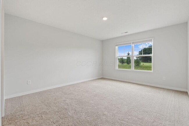 Building Photo - 414 Emily Dr