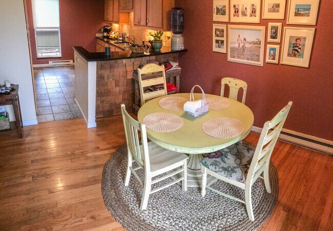 Building Photo - Cozy 3 Bed/2.5 Bath South Boulder Home - A...