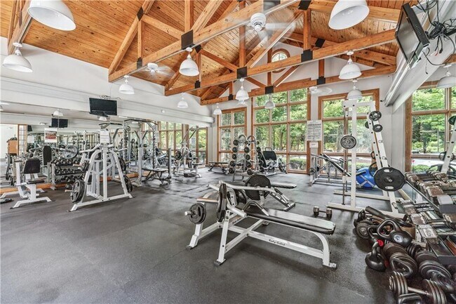 Building Photo - 2870 Pharr Ct S Northwest