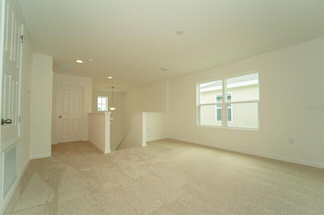 Building Photo - 1673 Swan Swim Dr