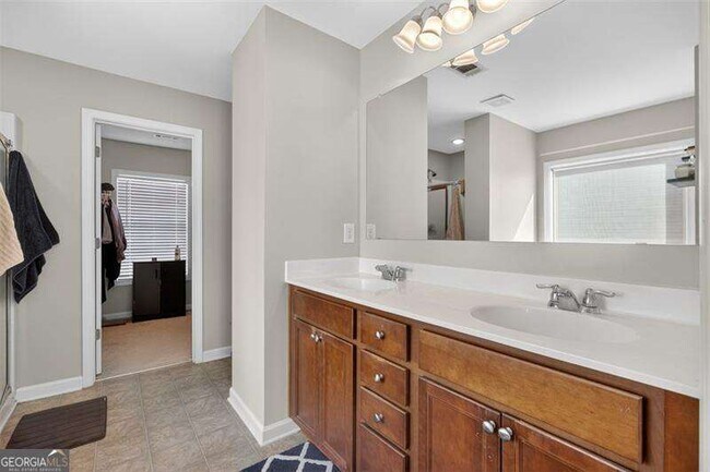 Building Photo - 267 Collingsworth Trace NE