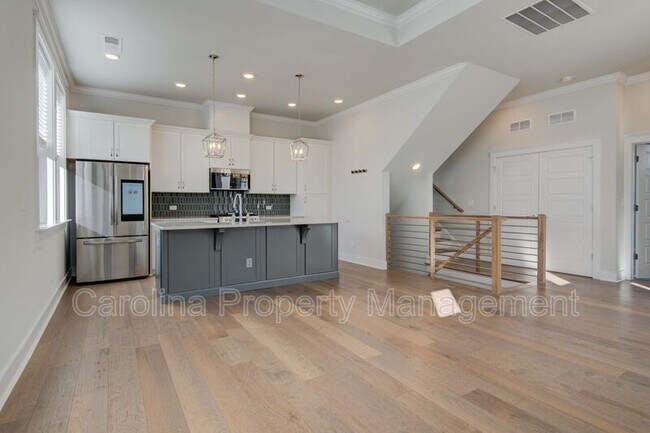 Building Photo - 5939 Ardrey Kell Rd