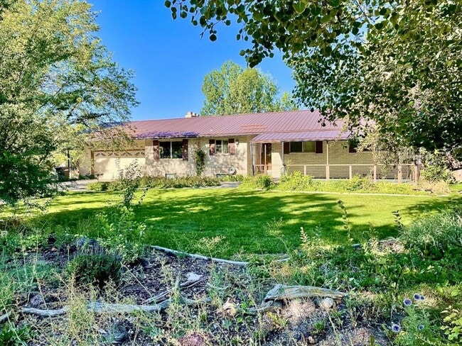 Building Photo - 1920 Sabin Dr