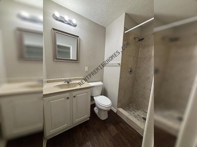 Building Photo - 149 Wildflower Dr