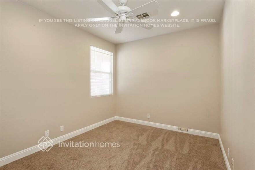 Building Photo - 592 Kavanagh Pl