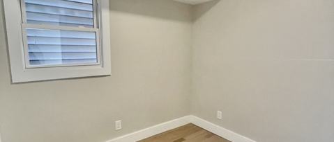 Building Photo - 102 Pennington St