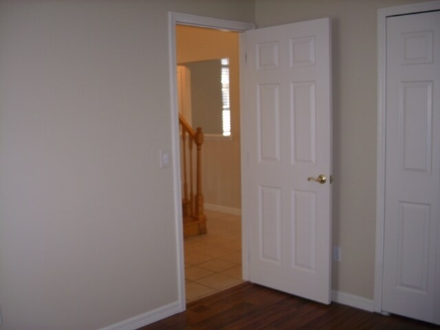 Building Photo - 256 Daniels Pointe Dr