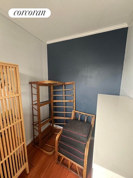 Building Photo - 306 3rd Ave