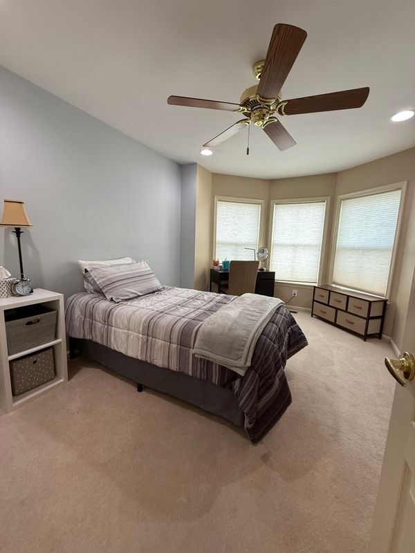 Building Photo - 240 Honey Hollow Ln