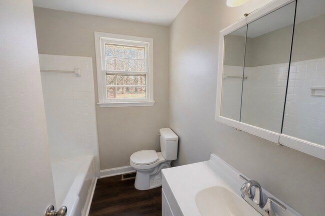 Building Photo - 108 Revere Dr