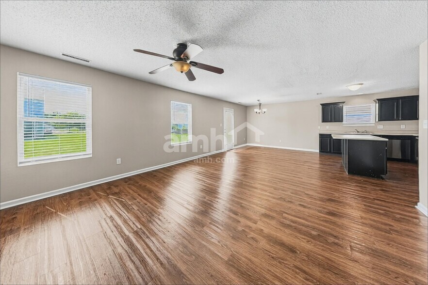 Building Photo - 19486 Prairie Crossing Dr
