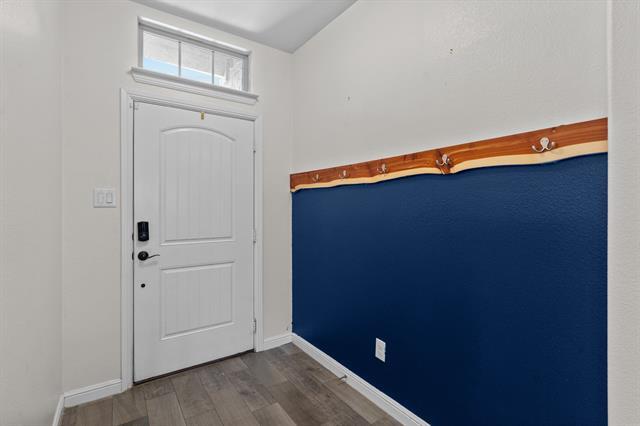 Building Photo - 424 Grassland Dr