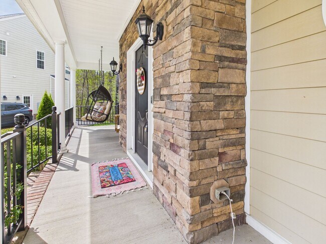 Building Photo - 12106 Golden Aster Terrace