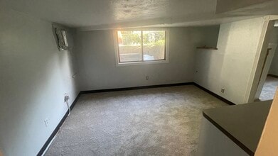 Building Photo - 2342 E 13th St