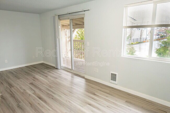 Building Photo - 3411 92nd St S