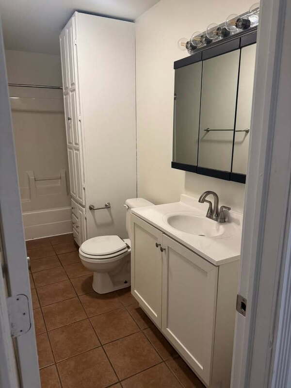 Building Photo - 3528 Rollins Ave