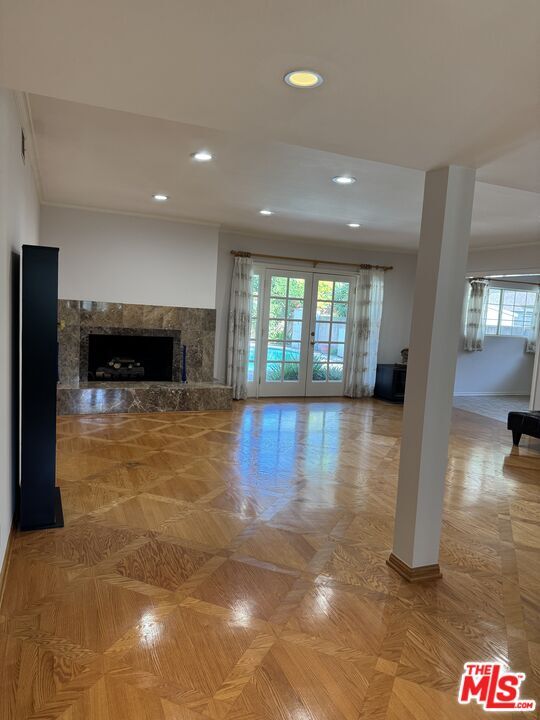 Building Photo - 5412 Hazeltine Ave