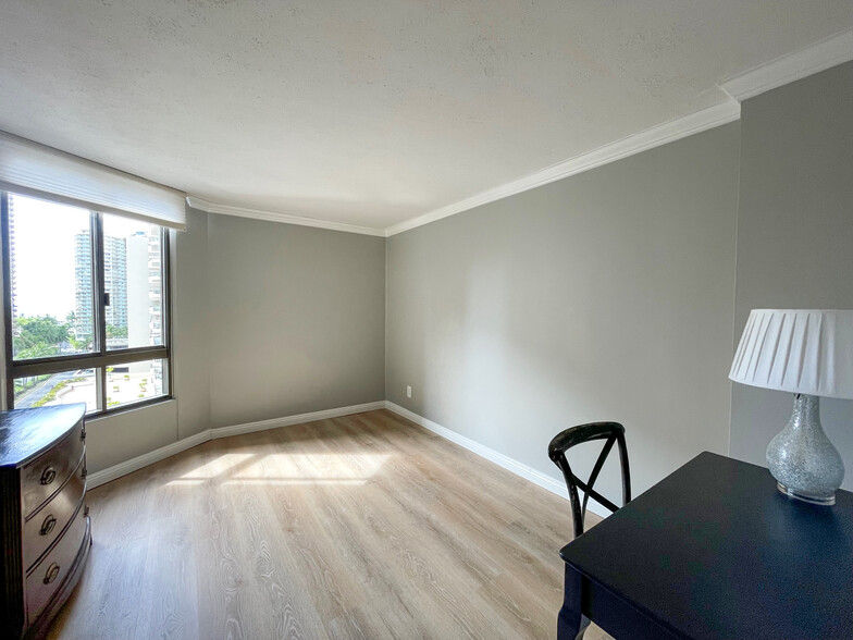2nd Bedroom - 1910 Ala Moana Blvd