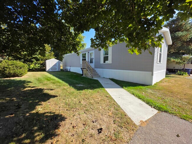 Building Photo - 3618 Juniper St